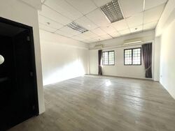 Jalan Besar Plaza (D8), Shop House #557100451